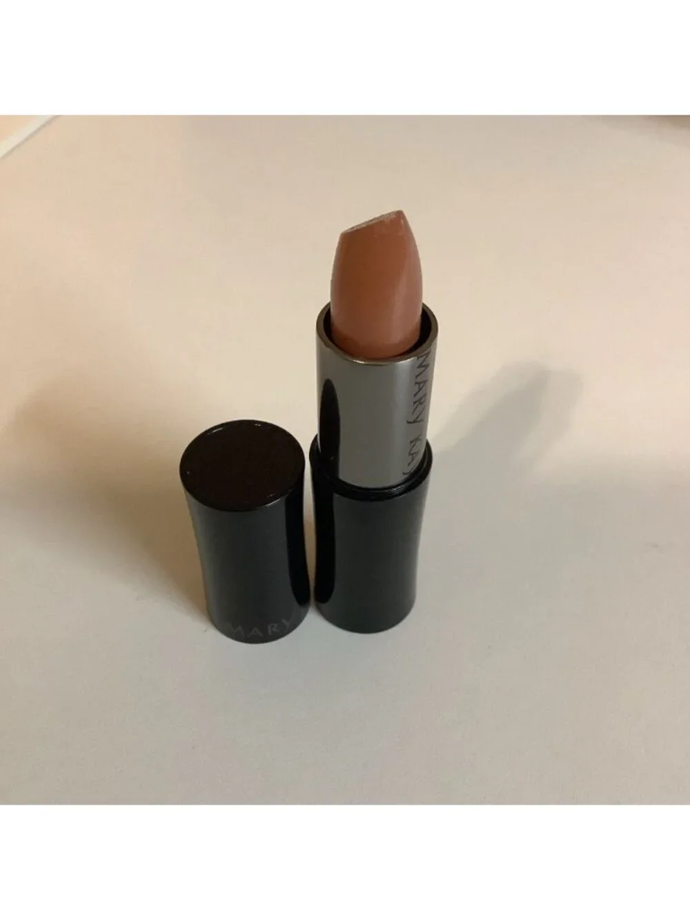 Mary Kay Creme Lipstick Tanned Discontinued Shade. New Without Box